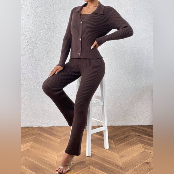 Knitted 3 Piece Brown Set - Picture 4 of 8